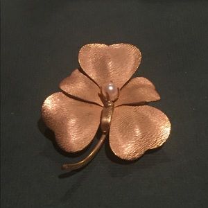 Carl Art 12k GF Vintage Shamrock with Pearl Pin